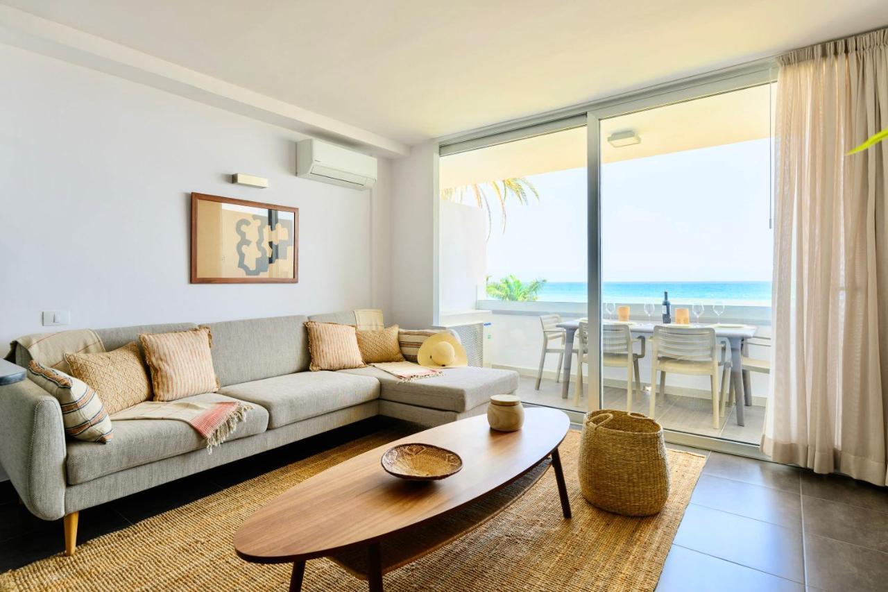 Charming 2 Bedroom Retreat With Beachfront Views San Bartolomé 外观 照片