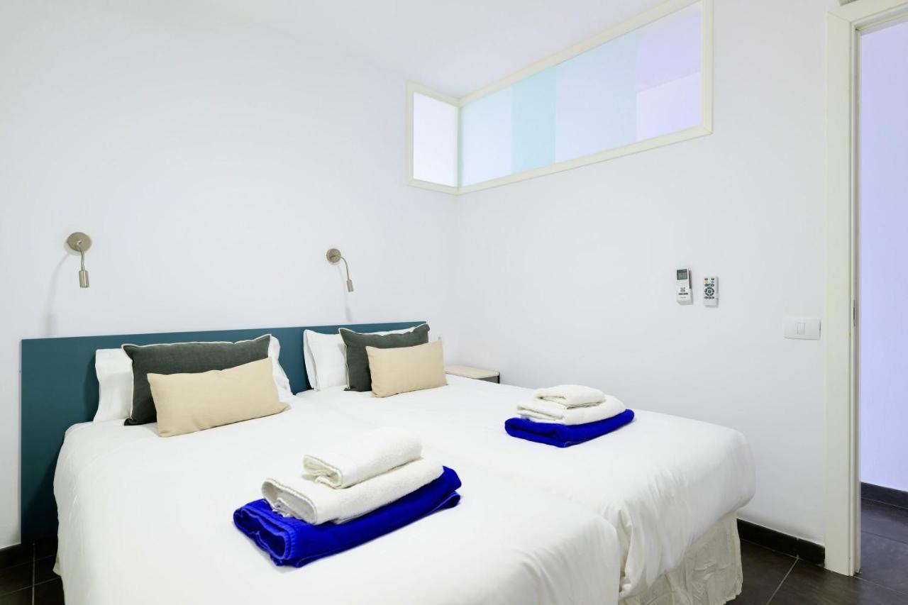 Charming 2 Bedroom Retreat With Beachfront Views San Bartolomé 外观 照片
