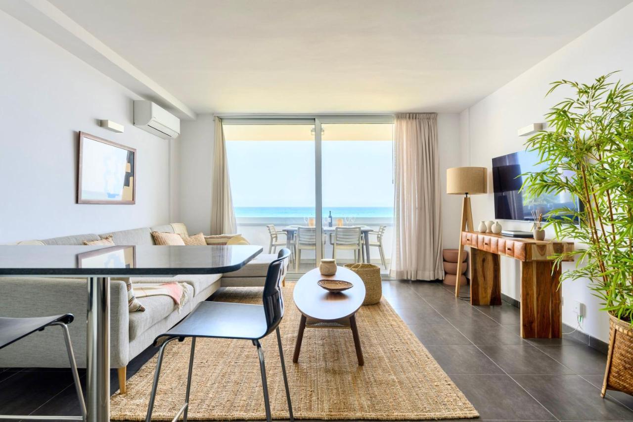 Charming 2 Bedroom Retreat With Beachfront Views San Bartolomé 外观 照片